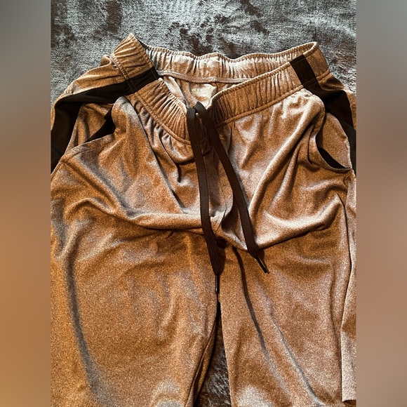 Old Navy Active Go Dry Shorts Size M - Picture 12 of 14